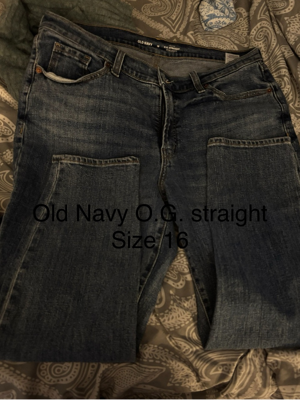 Old Navy women’s Straight Jeans - Indigo Blue’s